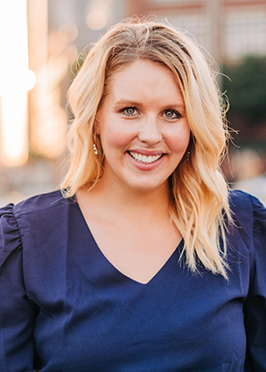 A headshot of Claire Leonard