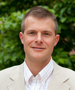Burt Staniar headshot